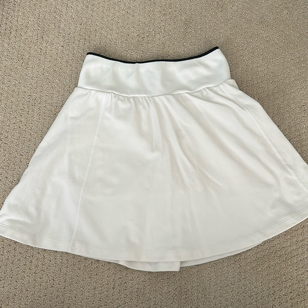 Fabletics Seamless Flounce Skort